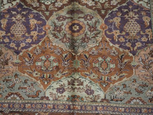 VINTAGE TURKISH KAYSERI 'ART SILK' RUG WITH REPEAT FLORAL DESIGN CIRCA 1930 - ADDITIONAL PHOTO 9