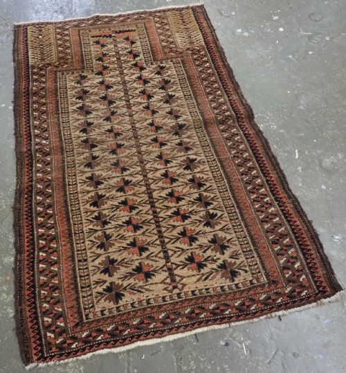 fig 1. ANTIQUE BALUCH CAMEL GROUND PRAYER RUG WITH TREE OF LIFE. CIRCA 1880.