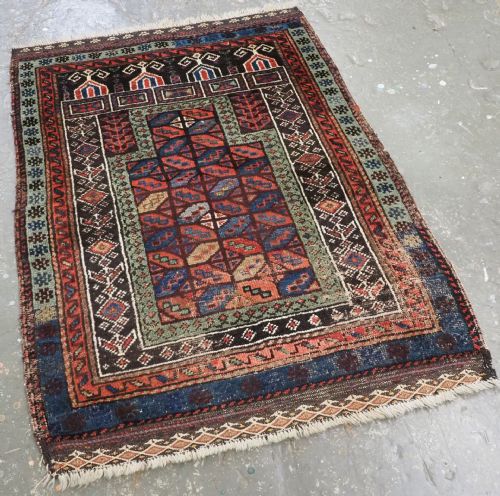ANTIQUE BALUCH PRAYER RUG SCARCE DESIGN ATTRIBUTED TO THE 'BALUCH OF TURKESTAN' CIRCA 1880 - ADDITIONAL PHOTO 1