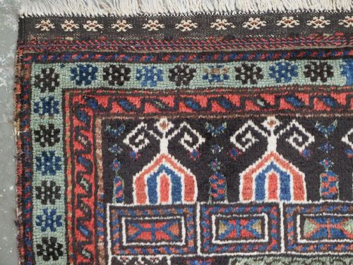 ANTIQUE BALUCH PRAYER RUG SCARCE DESIGN ATTRIBUTED TO THE 'BALUCH OF TURKESTAN' CIRCA 1880 - ADDITIONAL PHOTO 5