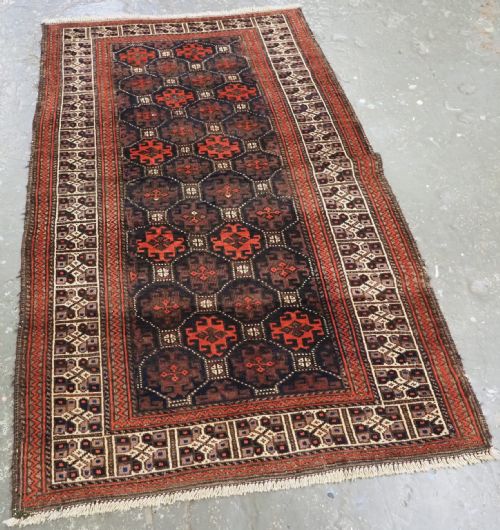 ANTIQUE BAHLULI BALUCH RUG LATTICE DESIGN WITH IVORY BORDER CIRCA 1890 - ADDITIONAL PHOTO 1