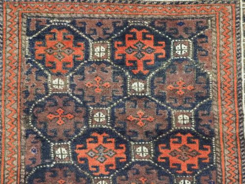 ANTIQUE BAHLULI BALUCH RUG LATTICE DESIGN WITH IVORY BORDER CIRCA 1890 - ADDITIONAL PHOTO 7
