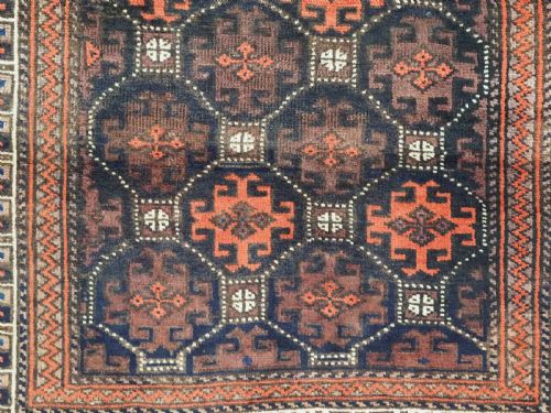 ANTIQUE BAHLULI BALUCH RUG LATTICE DESIGN WITH IVORY BORDER CIRCA 1890 - ADDITIONAL PHOTO 8