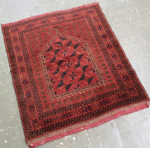 ANTIQUE KIZIL AYAK TURKMEN PRAYER RUG RAMS HORN MIHRAB CIRCA 1900 - ADDITIONAL PHOTO 1