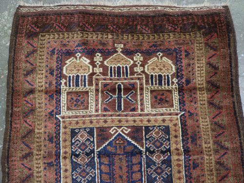 ANTIQUE TAIMANI BALUCH 'SEH MIHRAB' PRAYER RUG CIRCA 1900 - ADDITIONAL PHOTO 3