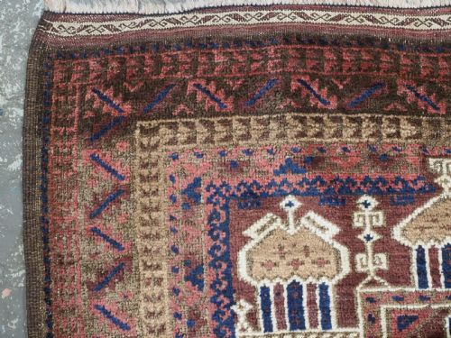 ANTIQUE TAIMANI BALUCH 'SEH MIHRAB' PRAYER RUG CIRCA 1900 - ADDITIONAL PHOTO 6
