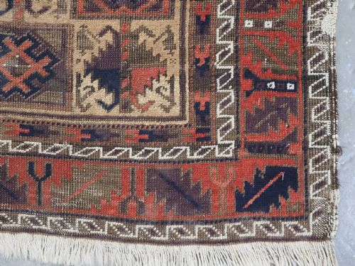 ANTIQUE TIMURI YAQOUB KHANI BALUCH PRAYER RUG VERY EARLY EXAMPLE CIRCA 1870 OR EARLIER - ADDITIONAL PHOTO 9