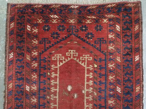 ANTIQUE TURKMEN PRAYER RUG PROBABLY KIZIL AYAK VERY ARCHAIC EXAMPLE CIRCA 1850 OR EARLIER - ADDITIONAL PHOTO 2