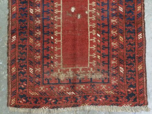 ANTIQUE TURKMEN PRAYER RUG PROBABLY KIZIL AYAK VERY ARCHAIC EXAMPLE CIRCA 1850 OR EARLIER - ADDITIONAL PHOTO 4