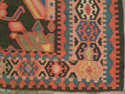 ANTIQUE ARMENIAN KARABAGH 'BEE' KILIM WITH LARGE MEDALLION DESIGN CIRCA 1900 - ADDITIONAL PHOTO 12