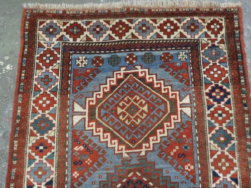 ANTIQUE CAUCASIAN MOGHAN KAZAK RUG HOOKED MEDALLION DESIGN CIRCA 1890 - ADDITIONAL PHOTO 2