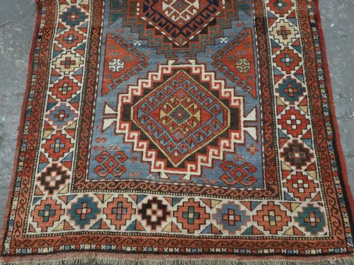 ANTIQUE CAUCASIAN MOGHAN KAZAK RUG HOOKED MEDALLION DESIGN CIRCA 1890 - ADDITIONAL PHOTO 4