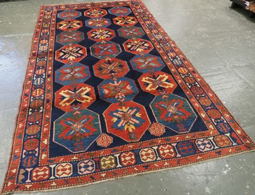 ANTIQUE CAUCASIAN KAZAK RUG SMALL CARPET GENDJE REGION UNUSUAL DESIGN CIRCA 1900 - ADDITIONAL PHOTO 1