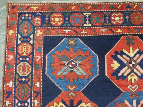 ANTIQUE CAUCASIAN KAZAK RUG SMALL CARPET GENDJE REGION UNUSUAL DESIGN CIRCA 1900 - ADDITIONAL PHOTO 4