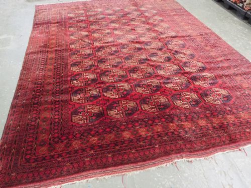 ANTIQUE AFGHAN TURKMEN CARPET WITH TRADITIONAL GUL DESIGN CIRCA 1920 - ADDITIONAL PHOTO 1