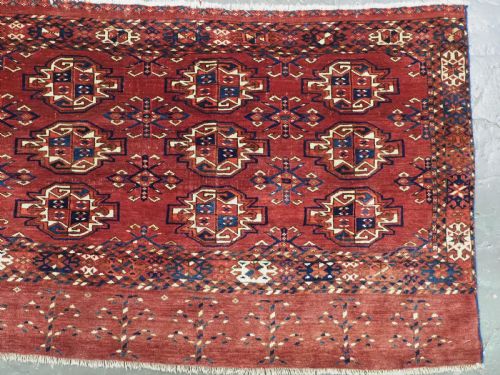 fig 2. ANTIQUE ERSARI TURKMEN 9 GUL CHUVAL FACE, CIRCA 1880.