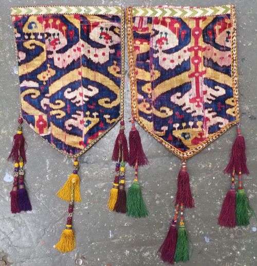 Antique Uzbek Silk Velvet Ikat Uut Kap Ilgich, Central Asia, Late 19th Century.