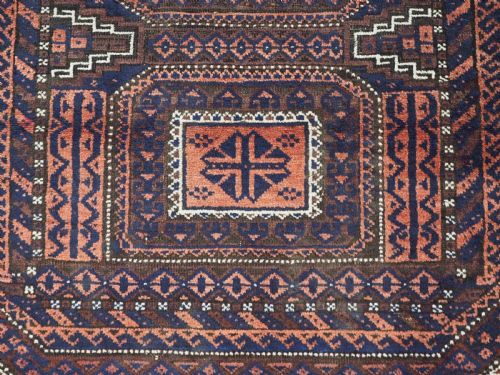 ANTIQUE MAHDAD KHANI BALUCH RUG WITH BOX MEDALLION DESIGN CIRCA 1900 - ADDITIONAL PHOTO 8