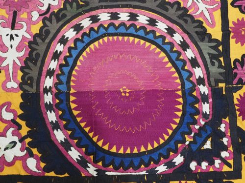 ANTIQUE UZBEK SAMARKAND 'BOLIM POSH' SUZANI SUPERB COLOUR AND CONDITION CIRCA 1890 - ADDITIONAL PHOTO 10