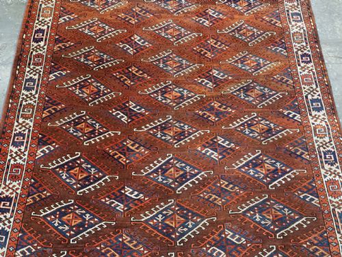 ANTIQUE YOMUT TURKMEN MAIN CARPET WITH DYRNAK GUL DESIGN CIRCA 1880 - ADDITIONAL PHOTO 3