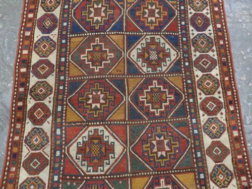 ANTIQUE CAUCASIAN MOGHAN KAZAK RUG CLASSIC DESIGN WITH SOFT COLOURS CIRCA 1900 - ADDITIONAL PHOTO 3