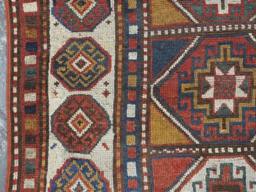 ANTIQUE CAUCASIAN MOGHAN KAZAK RUG CLASSIC DESIGN WITH SOFT COLOURS CIRCA 1900 - ADDITIONAL PHOTO 6