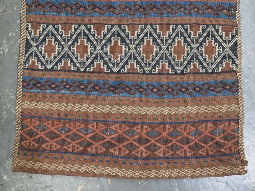 ANTIQUE BALUCH STORAGE BAG WITH ORIGINAL BACK BANDED WEFT WORK DESIGN CIRCA 1900 - ADDITIONAL PHOTO 2