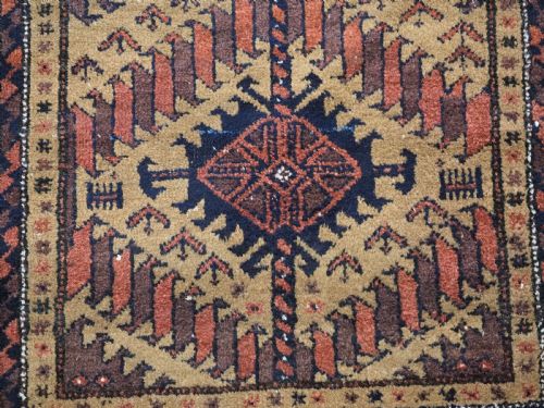 ANTIQUE BALUCH RUG WITH CAMEL GROUND 3 LATCH HOOK MEDALLION DESIGN CIRCA 190020 - ADDITIONAL PHOTO 11