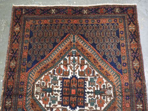 ANTIQUE AFSHAR NERIZ RUG WITH SMALL MEDALLION BOTEH DESIGN CIRCA 1900 - ADDITIONAL PHOTO 2