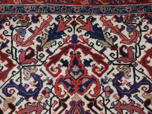 ANTIQUE HERIZ RUG OF SMALL SIZE STAR MEDALLION ON AN IVORY GROUND CIRCA 1920 - ADDITIONAL PHOTO 7