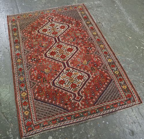 ANTIQUE TRIBAL KHAMSEH RUG WITH POMEGRANATE DESIGN VERY SWEET SMALL RUG CIRCA 1900 - ADDITIONAL PHOTO 1