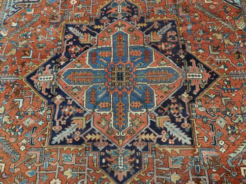 ANTIQUE COUNTRY HOUSE HERIZ CARPET WITH OUTSTANDING COLOUR CIRCA 1900 - ADDITIONAL PHOTO 9