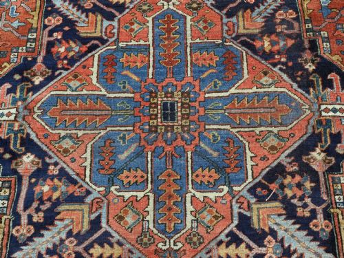 ANTIQUE COUNTRY HOUSE HERIZ CARPET WITH OUTSTANDING COLOUR CIRCA 1900 - ADDITIONAL PHOTO 10