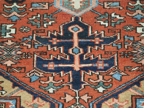 ANTIQUE PERSIAN HERIZ RUG OF SCARCE SMALL SIZE SMALL MEDALLION WITH SUPERB COLOUR CIRCA 190020 - ADDITIONAL PHOTO 12