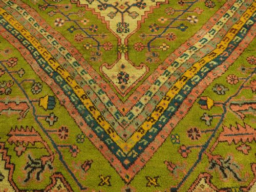 ANTIQUE TURKISH OUSHAK CARPET OF SCARCE DESIGN WITH RARE GREEN FIELD CIRCA 1890 - ADDITIONAL PHOTO 12