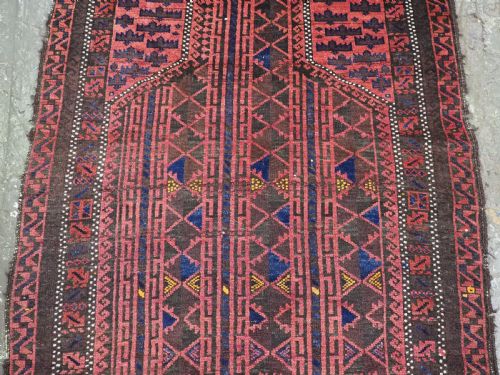 ANTIQUE AFGHAN VILLAGE PRAYER RUG WITH INTERESTING DESIGN CIRCA 1920 - ADDITIONAL PHOTO 3