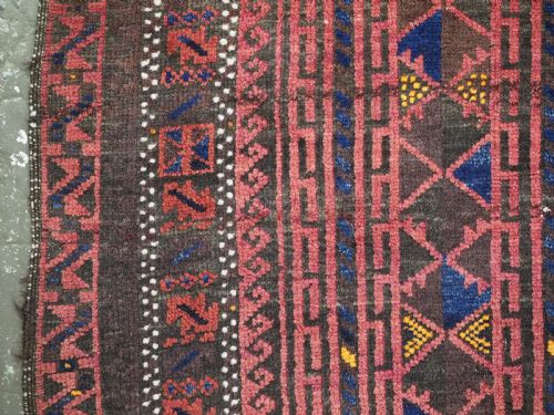 ANTIQUE AFGHAN VILLAGE PRAYER RUG WITH INTERESTING DESIGN CIRCA 1920 - ADDITIONAL PHOTO 6
