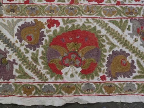 VINTAGE UZBEK BUKHARA REGION SUZANI TRADITIONAL DESIGN CIRCA 1930 - ADDITIONAL PHOTO 11