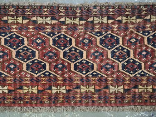 ANTIQUE ERSARI TURKMEN TORBA FACE POSSIBLY SARYK WITH SCHEMLE GUL DESIGN CIRCA 1870 - ADDITIONAL PHOTO 2