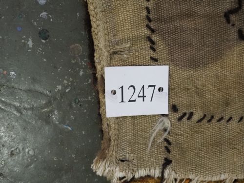 ANTIQUE KIRGHIZ EMBROIDERED FELT PANEL WITH APPLIED FRINGE CIRCA 1900 - ADDITIONAL PHOTO 7