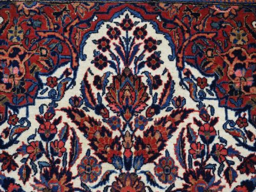 ANTIQUE PERSIAN KASHAN PRAYER RUG WITH FLORAL VASE DESIGN CIRCA 1920 - ADDITIONAL PHOTO 8