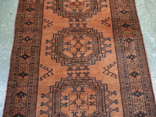 ANTIQUE AFGHAN ERSARI TURKMEN LONG RUG LARGE TURRETED GUL DESIGN CIRCA 1900 - ADDITIONAL PHOTO 4