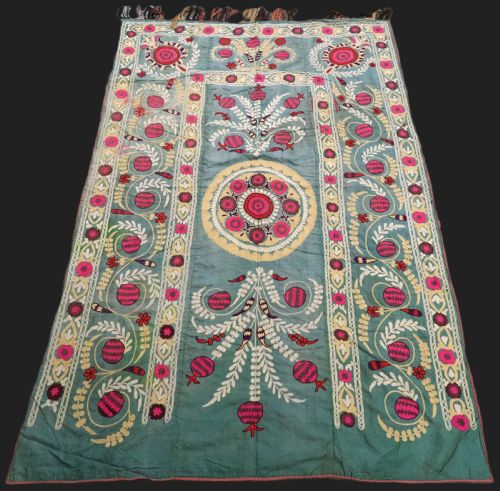 ANTIQUE UZBEK TAJIK 'RUIJO' BED COVER SUZANI SILK ON SILK CIRCA 190020