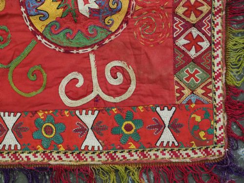 ANTIQUE UZBEK LAKAI TRIBE ILGICH DOWRY EMBROIDERY FOR WALL HANGING CIRCA 1900 - ADDITIONAL PHOTO 4