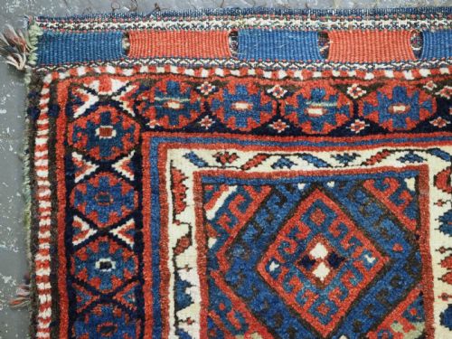 ANTIQUE JAF KURD BAG COMPLETE WITH VERY ATTRACTIVE PLAIN WEAVE BACK CIRCA 1900 - ADDITIONAL PHOTO 2
