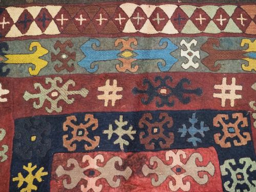ANTIQUE CENTRAL ASIAN EMBROIDERED FELT RUG UZBEK LAKAI TRIBAL RUG CIRCA 1900 - ADDITIONAL PHOTO 9