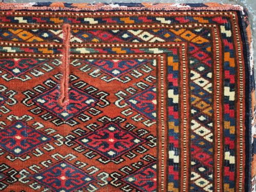 ANTIQUE YOMUT TURKMEN SADDLE COVER RUG WITH CLASSIC DESIGN CIRCA 1920 - ADDITIONAL PHOTO 2