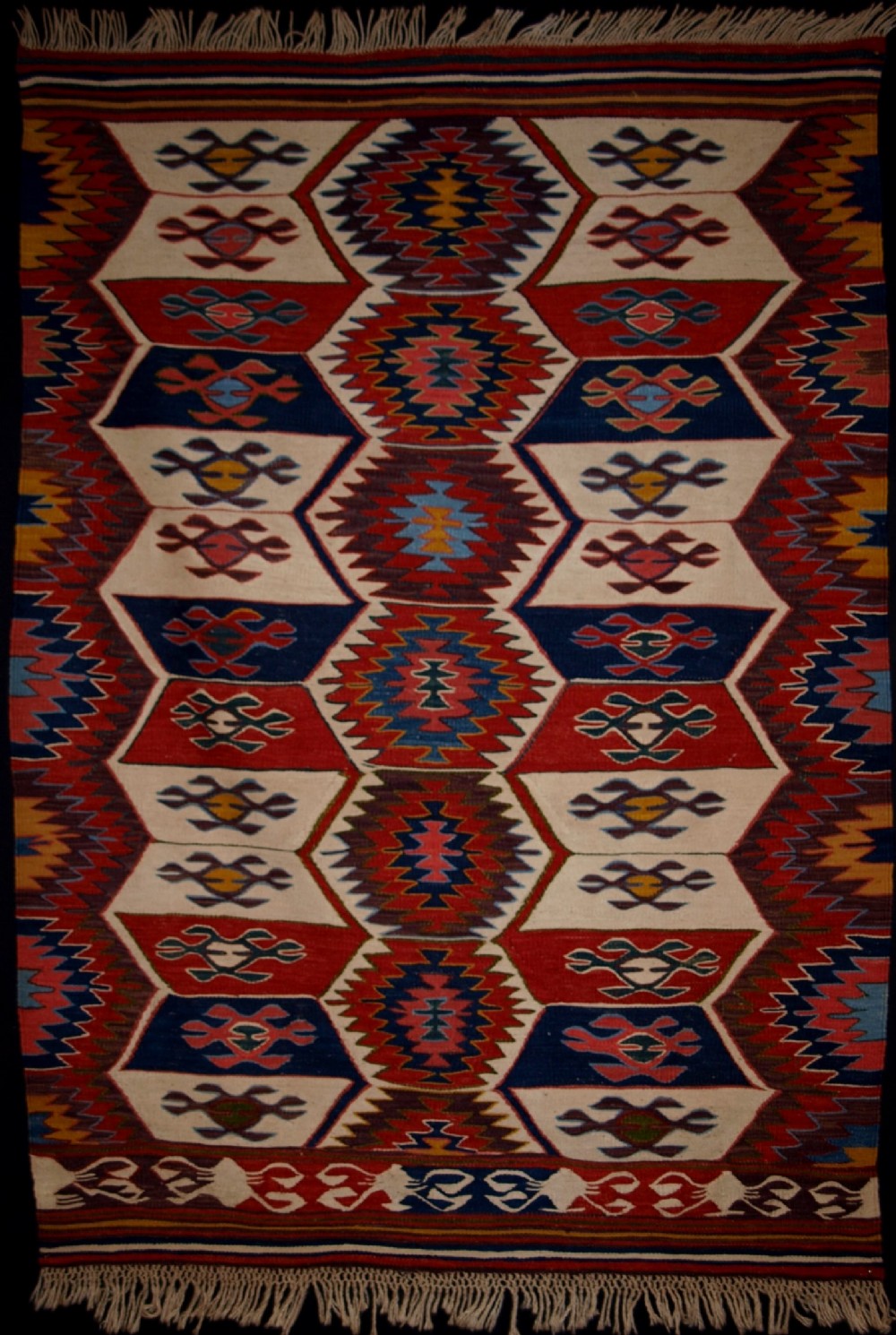 OLD TURKISH KONYA REGION KILIM OF SMALL SIZE WITH CLASSIC DESIGN, CIRCA 1960