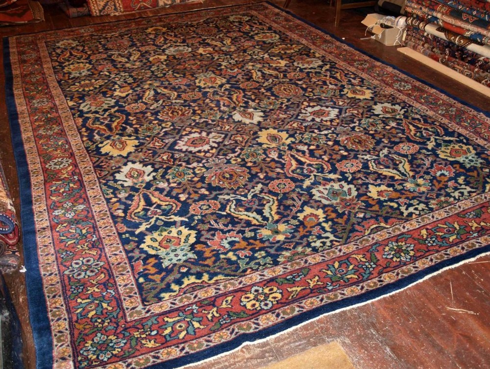 ANTIQUE ZIEGLER CARPET, ALLOVER DESIGN, GREAT COLOUR & CONDITION, LATE 19TH CENT