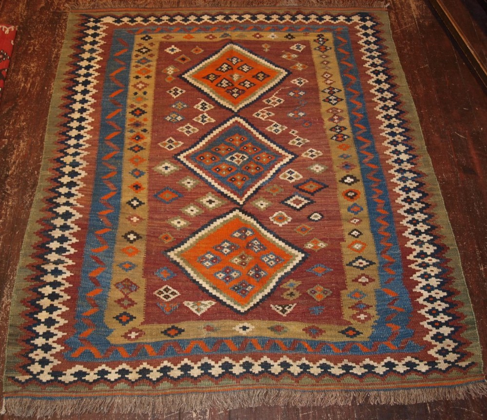 ANTIQUE SHIRAZ KILIM, TRIBAL DESIGN, EARTH COLOURS, GREAT CONDITION, CIRCA 1920